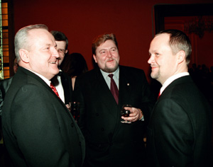 BALLE2.JPG (32325 bytes)