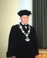 L1.JPG (15224 bytes)