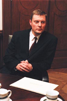 VEST2.JPG (20073 bytes)