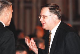 S12.JPG (16374 bytes)