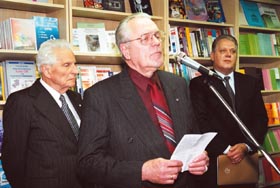 BP1.JPG (25317 bytes)