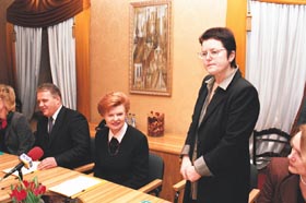 VALODA2.JPG (23873 bytes)