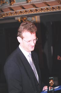 A3.JPG (17291 bytes)