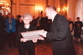 AM6.JPG (20062 bytes)