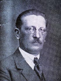 OTRAIS.JPG (24288 bytes)