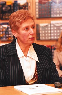 PR1.JPG (24611 bytes)