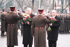 UKR03.JPG (23295 bytes)