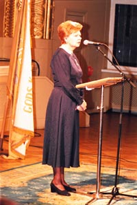 A02.JPG (27349 bytes)