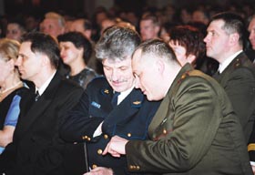 B01.JPG (22283 bytes)