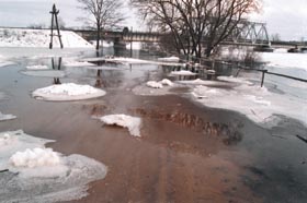 PL3.JPG (21275 bytes)