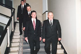 D1.JPG (20031 bytes)