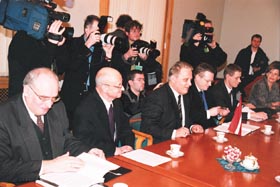 D6.JPG (26269 bytes)