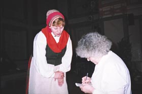 LIV6.JPG (16033 bytes)