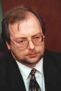 BALDZENS.JPG (16101 bytes)