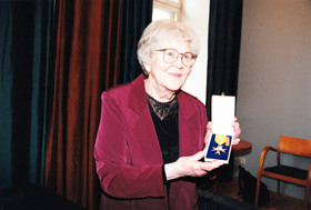 ZELTA2.JPG (31073 bytes)