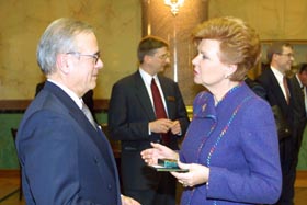 PREZIDENTE-4.JPG (21134 bytes)