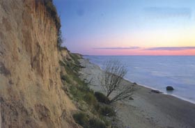 J4.JPG (15979 bytes)