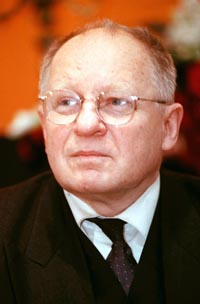 STRADINS.JPG (18079 bytes)