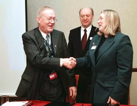 IT1.JPG (20000 bytes)