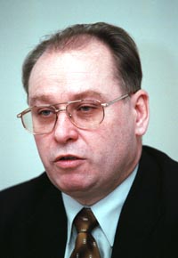 PILEGIS.JPG (17435 bytes)