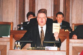 S3.JPG (21869 bytes)