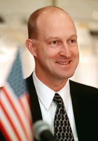 SARUNAS.JPG (18220 bytes)