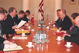 V6.JPG (23379 bytes)