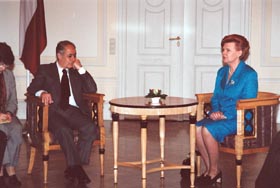 T4.JPG (21405 bytes)