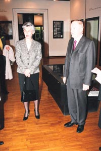 T9.JPG (24317 bytes)