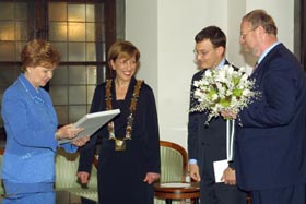 VIKE10.JPG (21567 bytes)