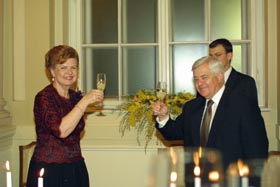 VIKE16.JPG (20036 bytes)