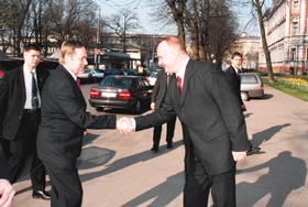 N1.JPG (26110 bytes)