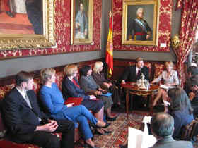 SAEIMA5.JPG (37769 bytes)