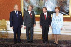 PRAGA4.JPG (23253 bytes)