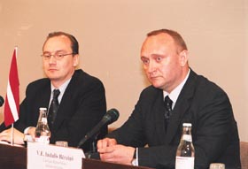 SOMS2.JPG (18182 bytes)