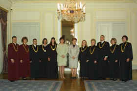 TIESNESI.JPG (31942 bytes)