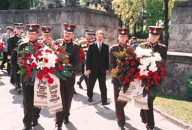 ZIED3.JPG (26359 bytes)