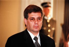 EKVA2.JPG (12935 bytes)