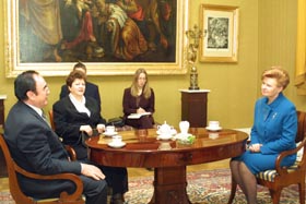 MAKEDONIJA1.JPG (25863 bytes)