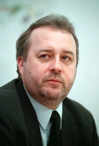 URBANOVICS.JPG (16543 bytes)