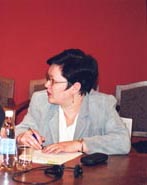 B2.JPG (14134 bytes)