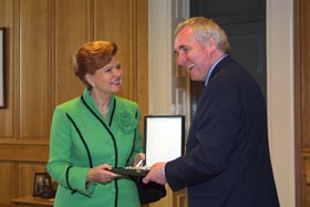 IRIJA4.JPG (18463 bytes)