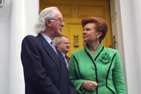 IRIJA7.JPG (18879 bytes)