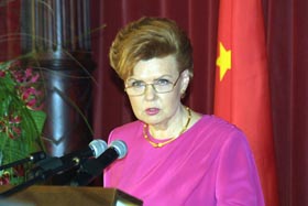 KINA6.JPG (19040 bytes)