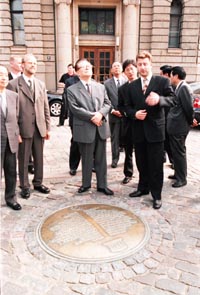 KK05.JPG (28691 bytes)