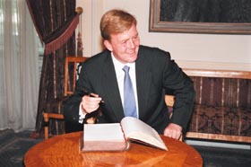 N03.JPG (21734 bytes)