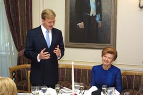 VAKAR3.JPG (20908 bytes)