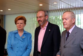 VIKE3.JPG (20034 bytes)