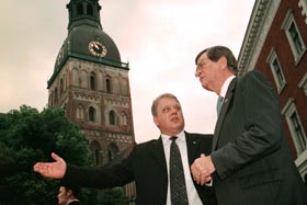 SENATORI5.JPG (19997 bytes)