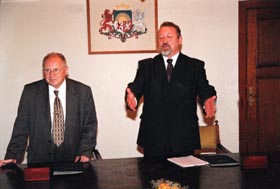 STRENCI1.JPG (19082 bytes)